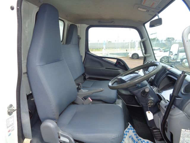 MITSUBISHI CANTER 2013