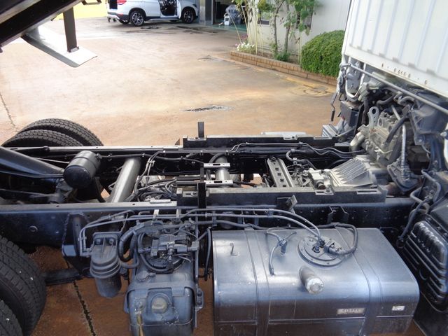 MITSUBISHI CANTER 2013