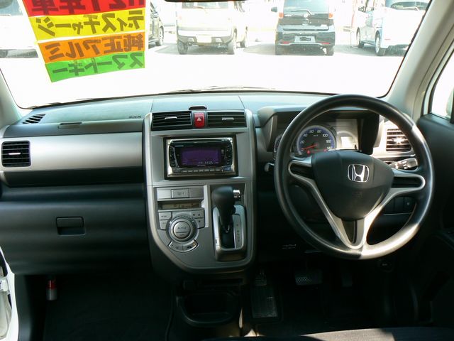 HONDA ZEST SPARK 2009