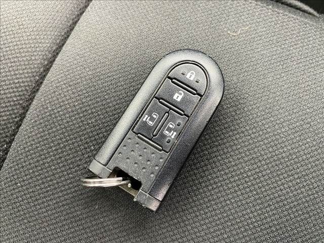 TOYOTA PIXIS MEGA 2020