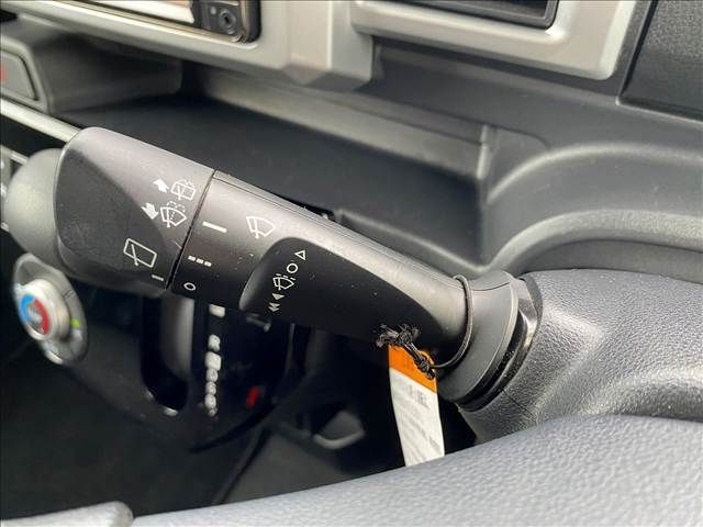 TOYOTA PIXIS MEGA 2020