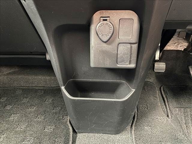 TOYOTA PIXIS MEGA 2020