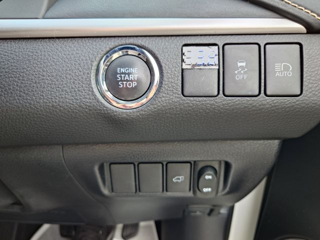 TOYOTA HARRIER 2WD 2015