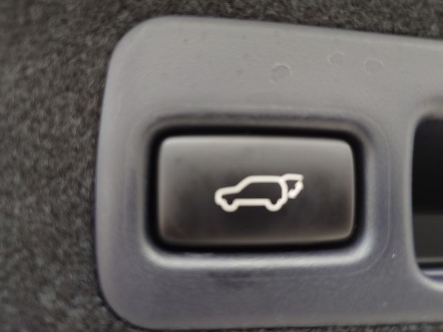 TOYOTA HARRIER 2WD 2015