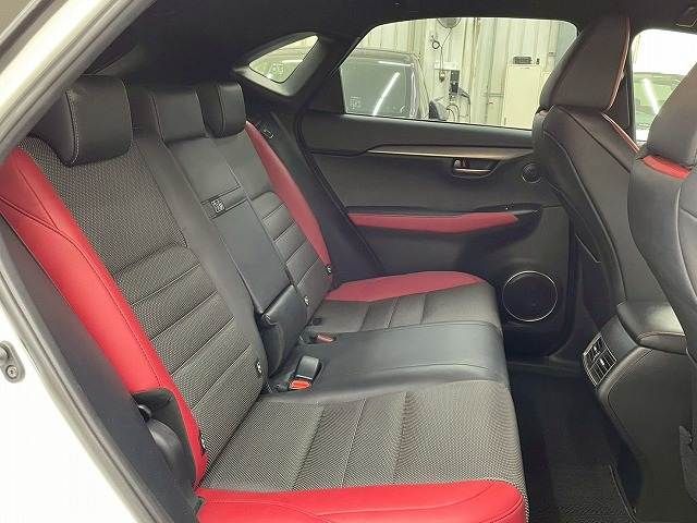 TOYOTA LEXUS NX300h 2020