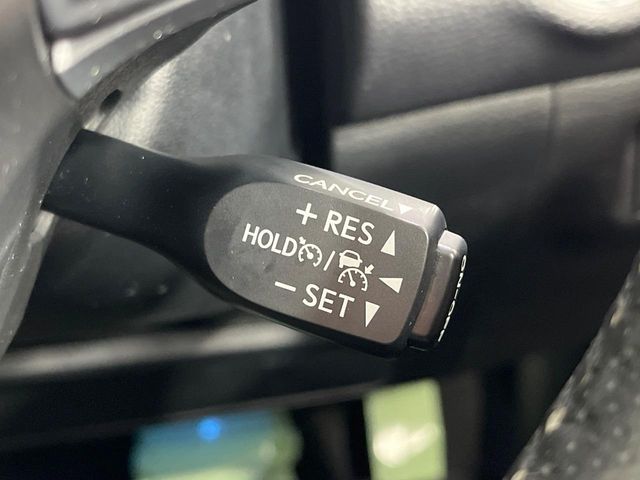 TOYOTA HARRIER HYBRID 2018