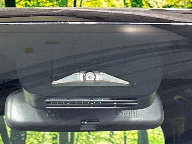 TOYOTA VOXY 4WD 2024