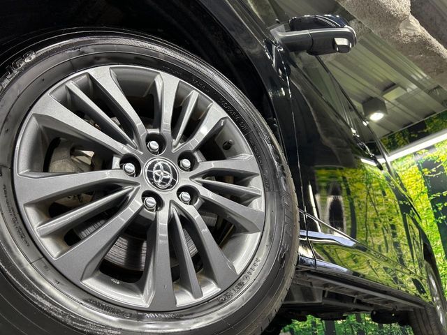 TOYOTA VOXY 4WD 2024