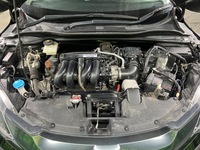 HONDA VEZEL HYBRID 2015