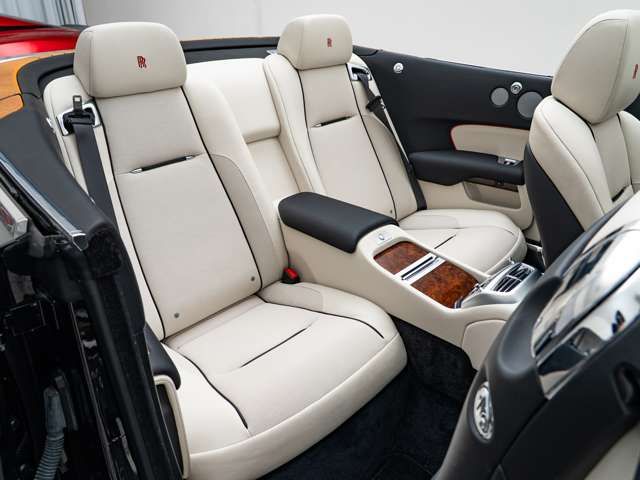 ROLLS-ROYCE ROLLS-ROYCE open 2017