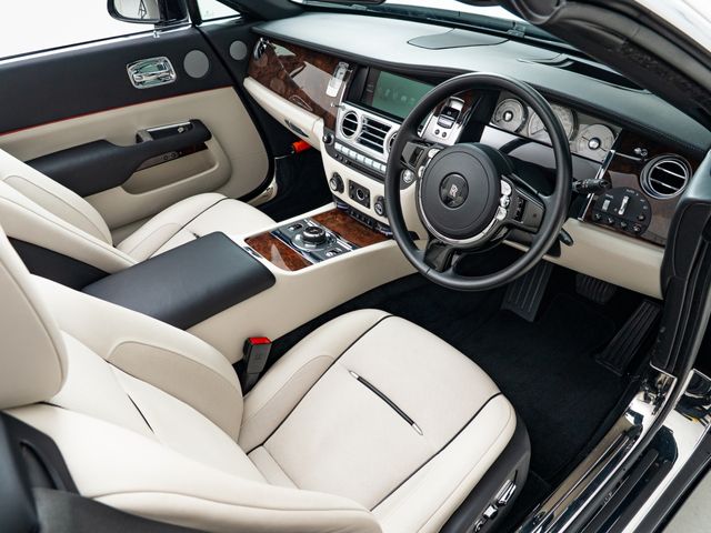 ROLLS-ROYCE ROLLS-ROYCE open 2017