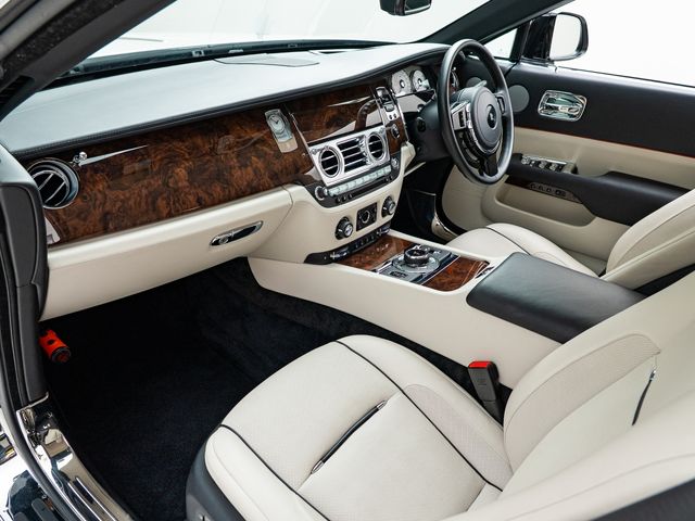 ROLLS-ROYCE ROLLS-ROYCE open 2017