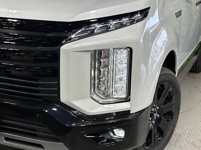 MITSUBISHI DELICA D:5 4WD 2025