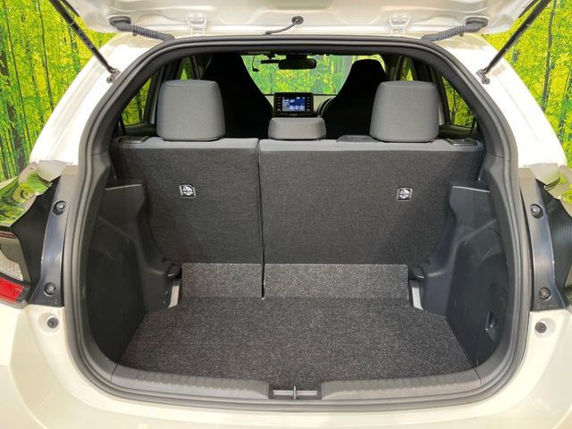 TOYOTA YARIS HYBRID 2022