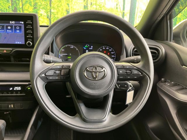 TOYOTA YARIS HYBRID 2022