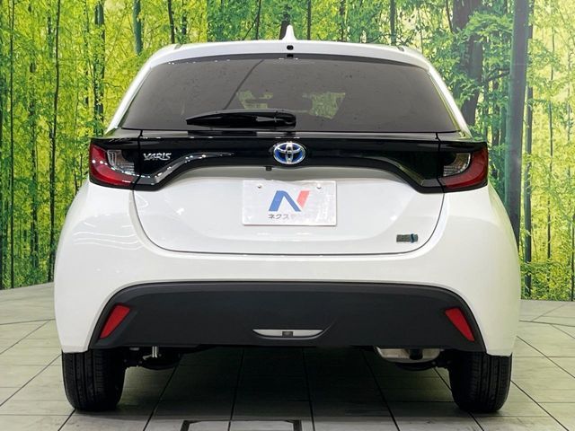 TOYOTA YARIS HYBRID 2022