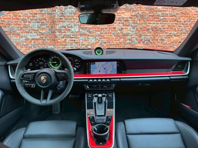 PORSCHE PORSCHE 911 2024