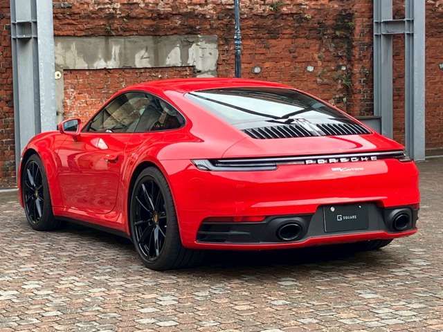 PORSCHE PORSCHE 911 2024