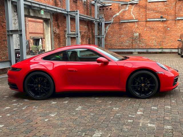 PORSCHE PORSCHE 911 2024