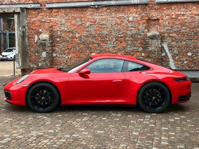 PORSCHE PORSCHE 911 2024