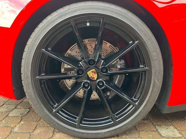 PORSCHE PORSCHE 911 2024