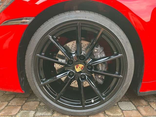 PORSCHE PORSCHE 911 2024