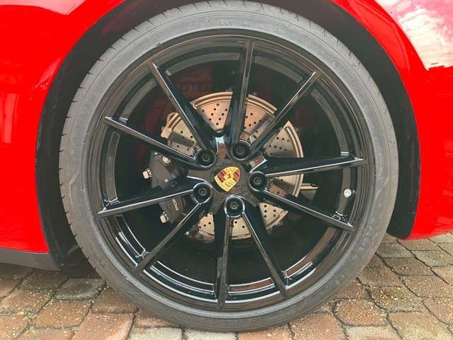 PORSCHE PORSCHE 911 2024