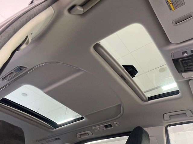 TOYOTA VELLFIRE 2016