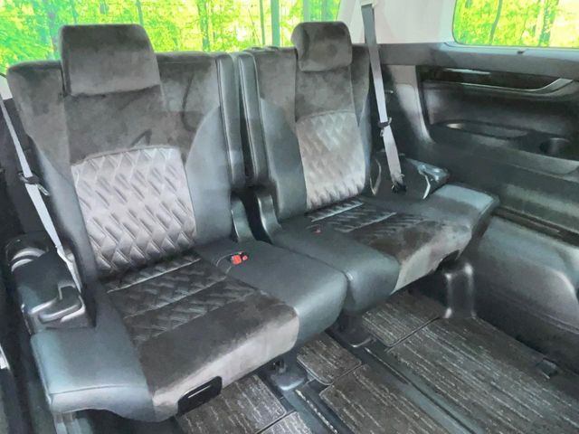 TOYOTA VELLFIRE 2016