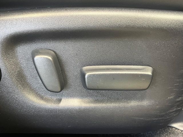 TOYOTA HARRIER 2WD 2018