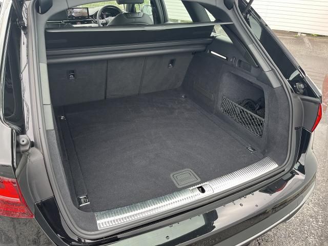 AUDI AUDI A4 AVANT 2021