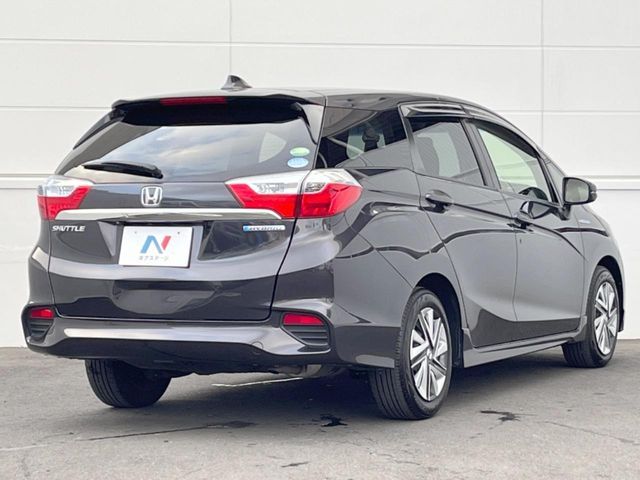 HONDA SHUTTLE HYBRID 2016