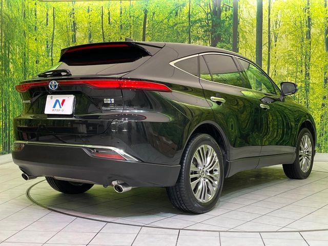 TOYOTA HARRIER HYBRID 2023