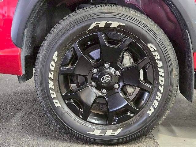 TOYOTA HILUX 4WD 2019