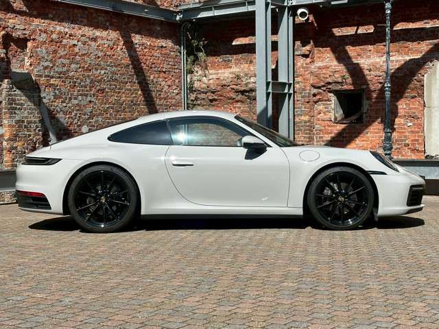 PORSCHE PORSCHE 911 2023