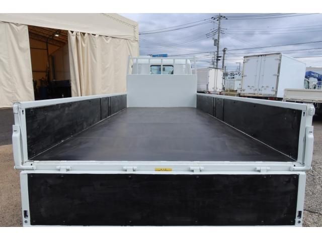 MITSUBISHI CANTER 2021