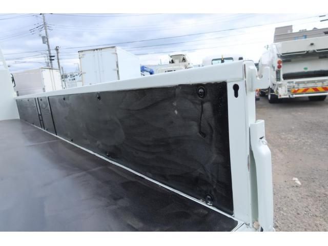 MITSUBISHI CANTER 2021