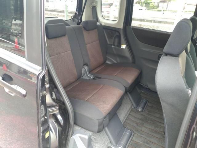 NISSAN ROOX 2012