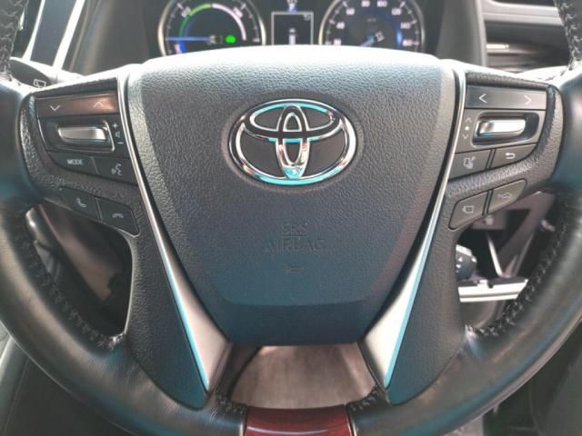 TOYOTA ALPHARD hybrid 4WD 2017