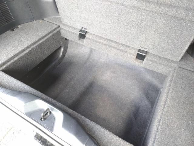 TOYOTA ALPHARD hybrid 4WD 2017