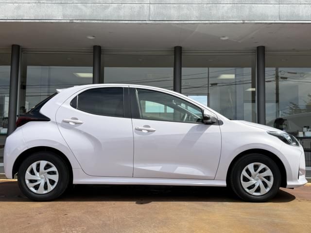 TOYOTA YARIS HYBRID 2021