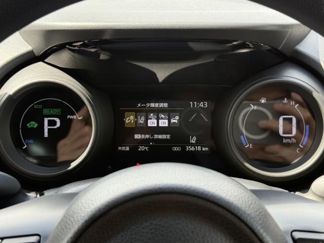 TOYOTA YARIS HYBRID 2021