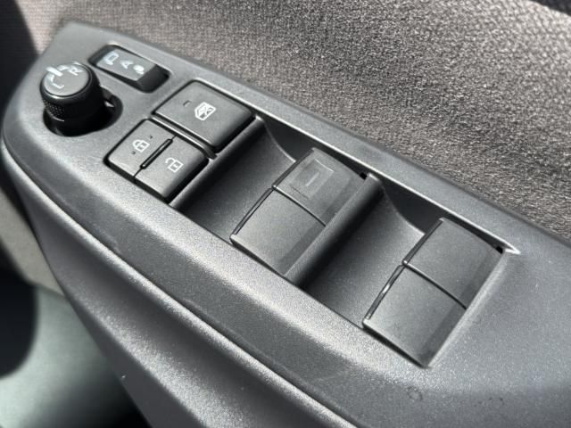 TOYOTA YARIS HYBRID 2021