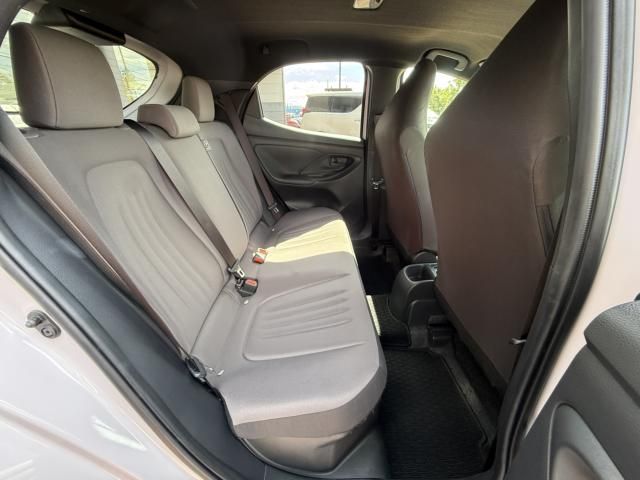 TOYOTA YARIS HYBRID 2021