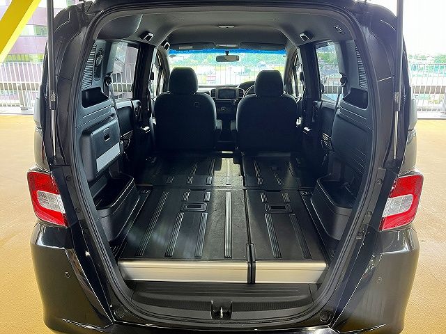 HONDA FREED Spike 2012