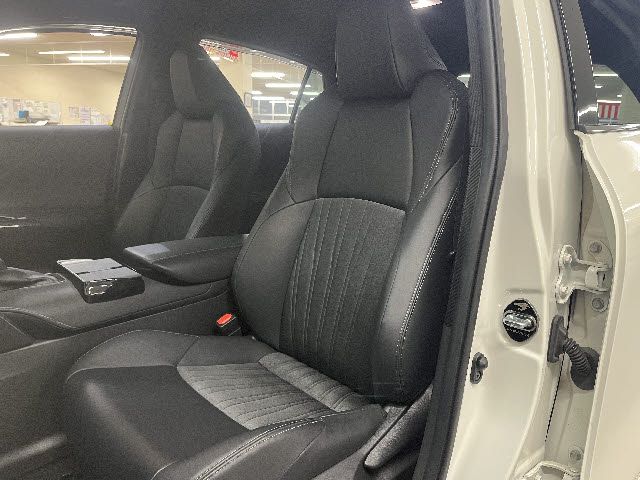 TOYOTA HARRIER HYBRID 2021