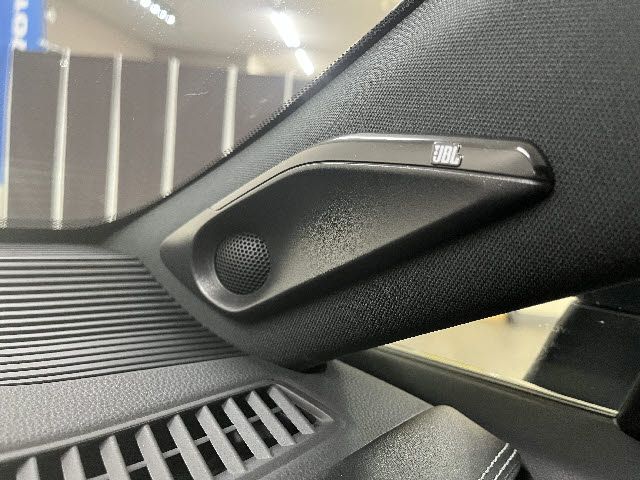 TOYOTA HARRIER HYBRID 2021