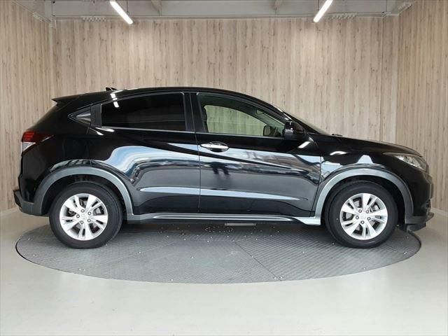 HONDA VEZEL HYBRID 2015