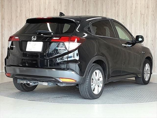 HONDA VEZEL HYBRID 2015