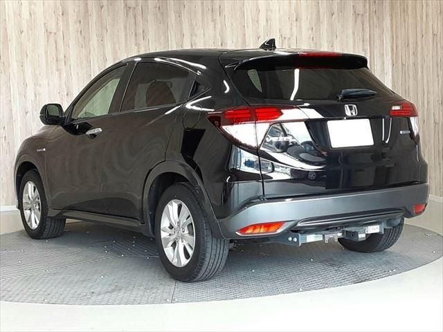 HONDA VEZEL HYBRID 2015